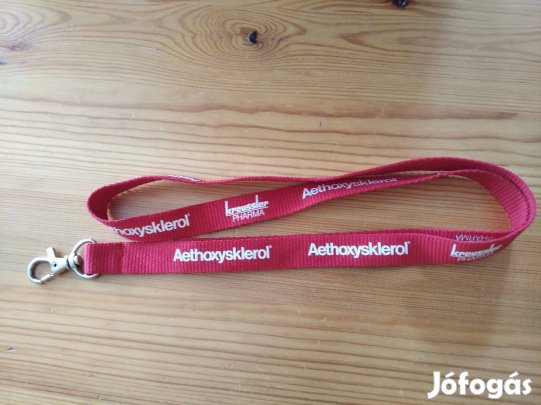 Több különböző, nyakba akasztható kulcstartó eladó!