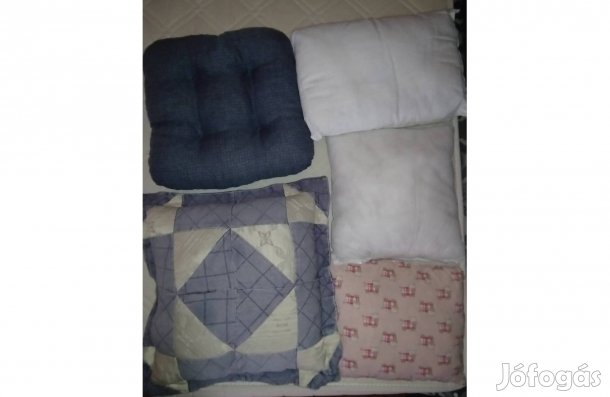 Több párna eladó