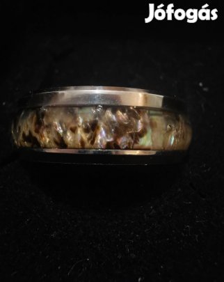 Többféle gyűrű, ezüst és nemesacél 