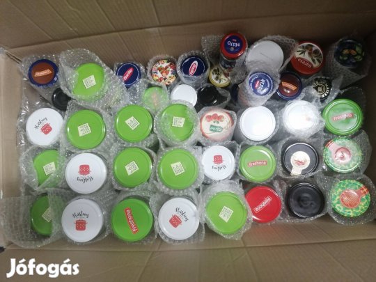 Többféle méretű befőttes üveg, tetővel eladó!