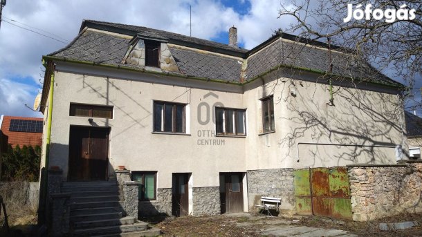 Többfunkciós ingatlan Peresznyén