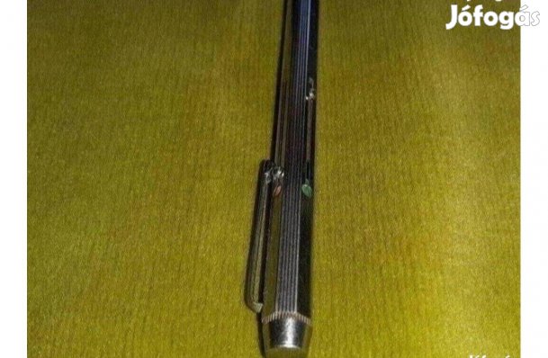 Többszínű golyóstoll