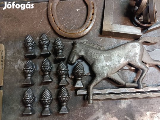 Toboz vas kovácsoltvas dísz 10db kapu kerítés korlát sparhelt kályha