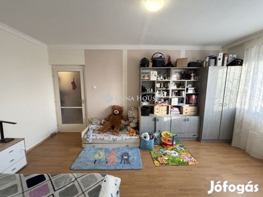 Tócóskertben 2 szobás, 54 nm-es lakás