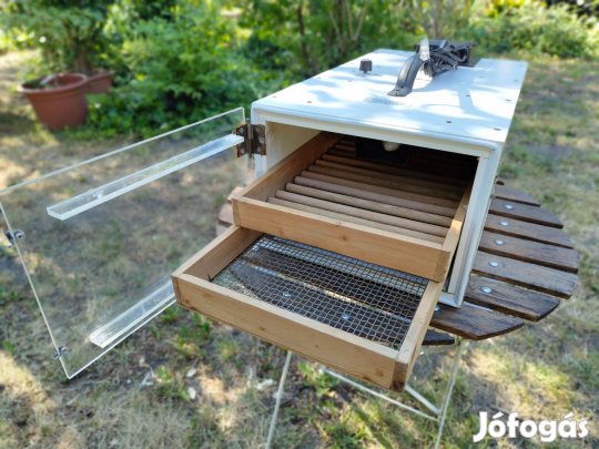 Tojáskeltető, keltető