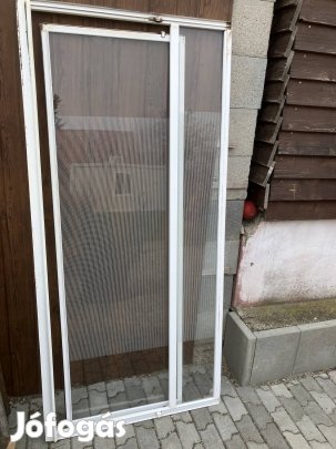 Tök jó állapotú bontott sarok kád, zuhanyajtó, és mosdó eladó! 