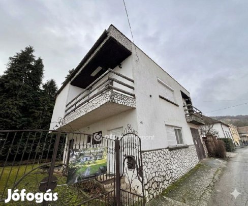 Tokaji eladó 141 nm-es ház