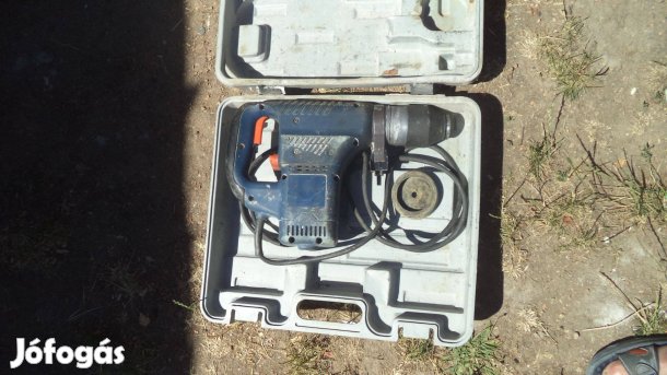 Tokmány hibás ütvefúró