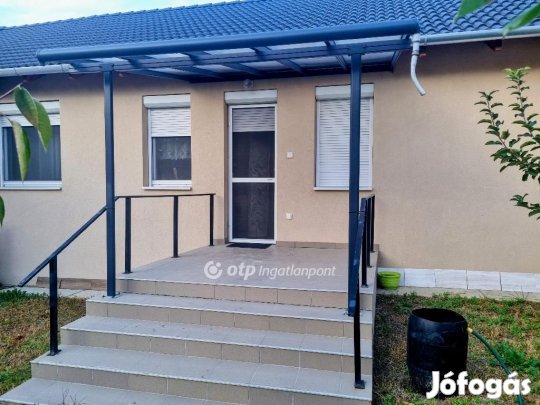 Tököli eladó 70 nm-es ház