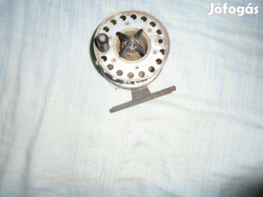 Tokoz horgászorsó 8 cm 6