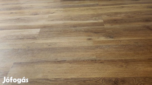 Tölgy bontott parketta