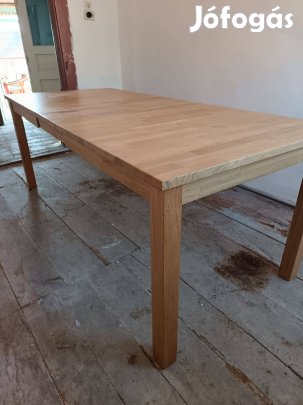 Tölgyfa asztal
