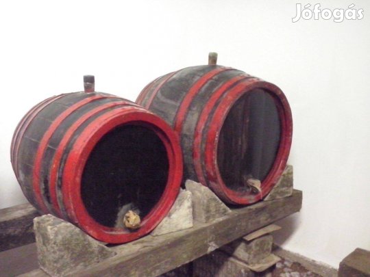 Tölgyfa hordók eladók