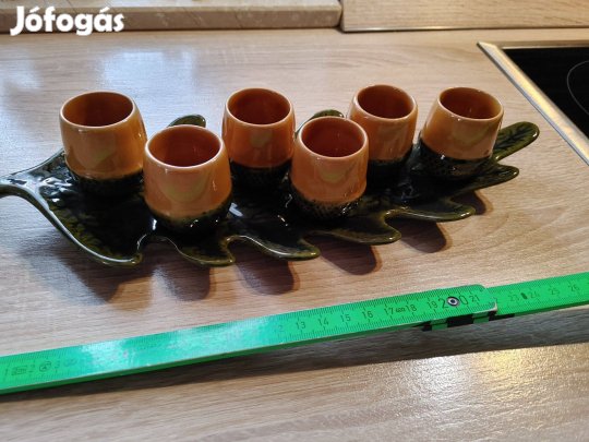 Tölgyfa makkos pálinka kínáló készlet porcelánból