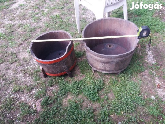 Tölgyfa töltike bortöltő tölcsér dekoráció