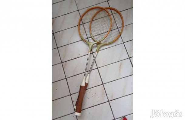 Tollasteniszütő 2db és labdák