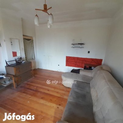 Tolnai 126 nm-es ház eladó