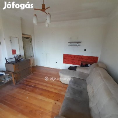 Tolnai 126 nm-es ház eladó