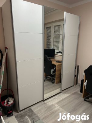 Tolójatós szekrény Möbelix