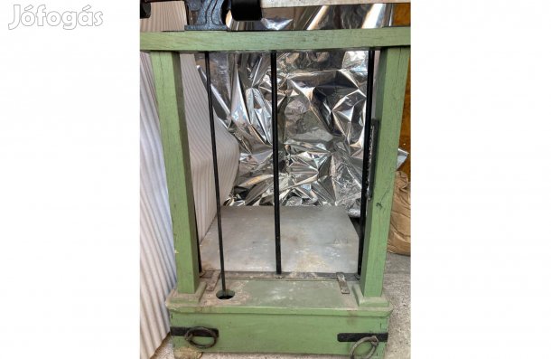 Tolósúlyos mázsa eladó