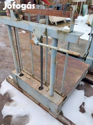 Tolósúlyos mázsa mérleg eladó (500 kg; 2 darab)