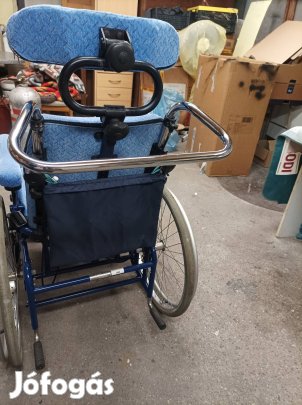 Tolószék 125 kg. 