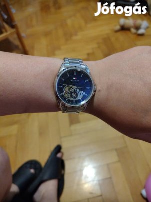 Tommy Hilfiger automata óra vadonat uj alkalmiba