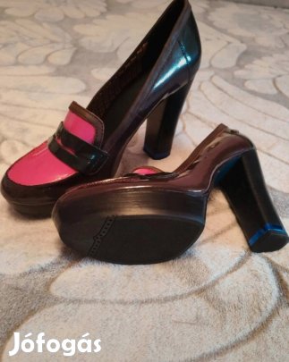 Tommy Hilfiger lakkbőr cipő új 40-41