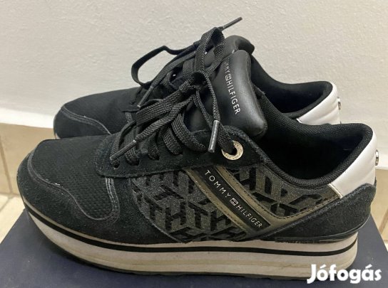 Tommy Hilfiger női cipő 36