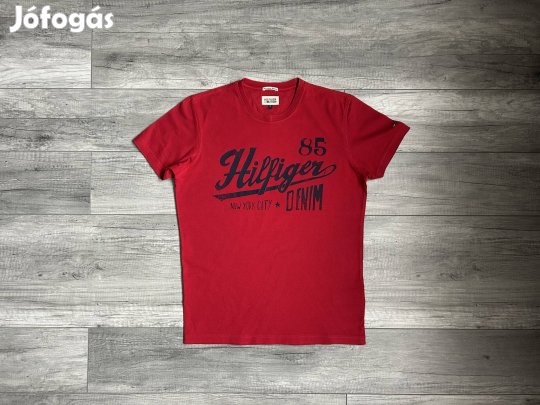 Tommy Hilfiger piros póló