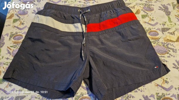 Tommy Hilfiger rövidnadrág eladó 