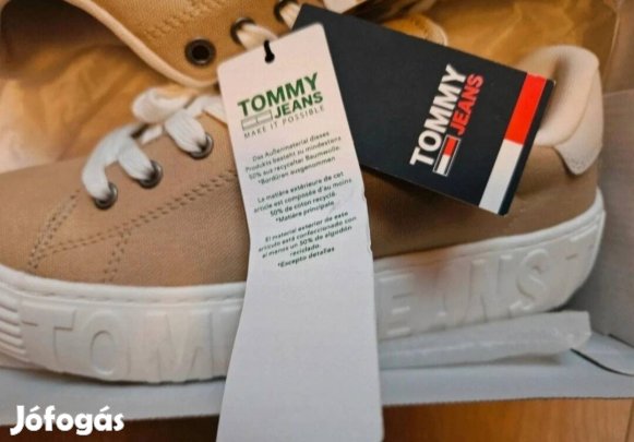 Tommy Hilfiger tornacipő 39-es Új! 