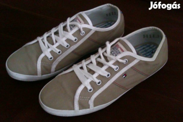 Tommy Hilfiger vászon tornacipő, szép állapotú, hibátlan! 40