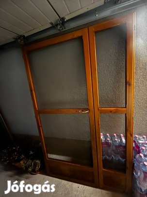 Tömör borovi fenyőből szúnyogháló bejárati ajtó elé!