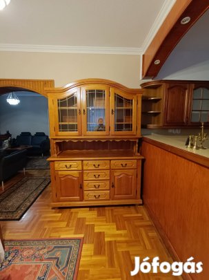 Tömör cseresznyefa találó szekrény 