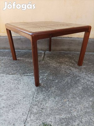 Tömör fa dohányzó asztal