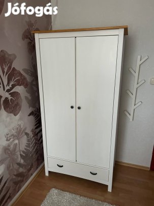 Tömör fa gyerek gardrób