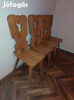 Tömör fából készült szék