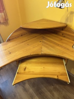 Tömör fenyő íróasztal eladó