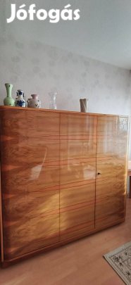 Tömörfa szekrény ingyen elvihető