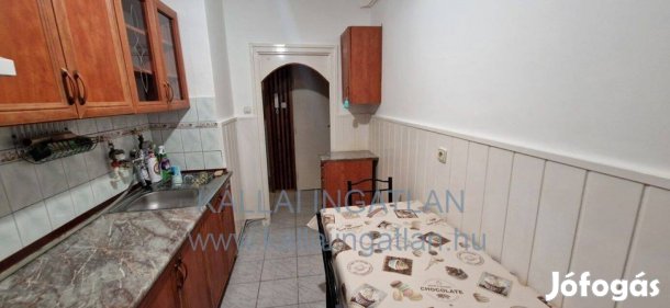 Tompa Mihály utcai 56 nm-s lakás eladó!