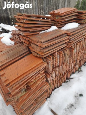 Tondach cserép 1600db elado.Szállitás megoldhato.