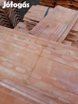 Tondach cserép 220db uj eladó Szállitás megoldhato.
