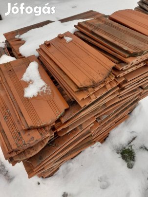 Tondach körszelet vágású cserép 1700db elado.Szállitás megoldhato.