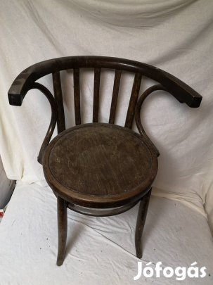 Tonett karfás szék eladó.