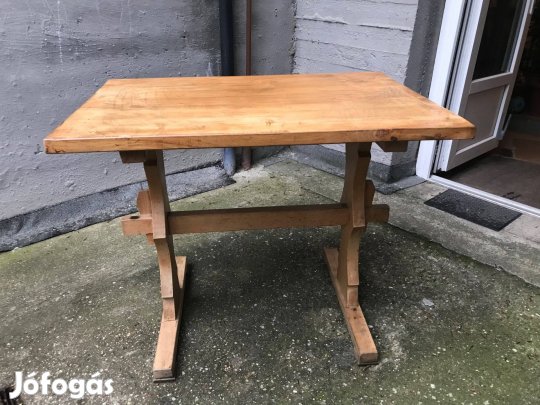 Tönör fa asztal