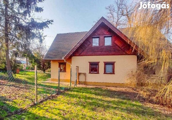 Tordasi eladó 220 nm-es ház #4530705