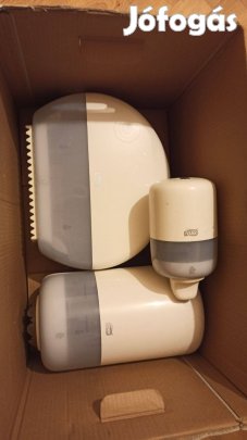 Tork WC papír, kéztörlő és folyékony szappan adagoló