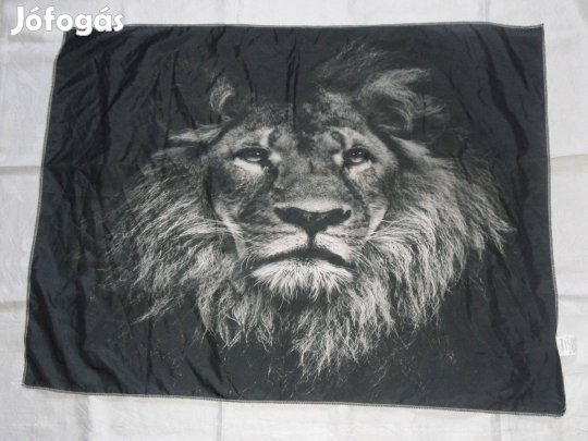 Torleral oroszlán mintás kendő, sál