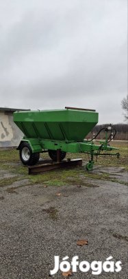 Tornádó 5 Műtrágyaszóró